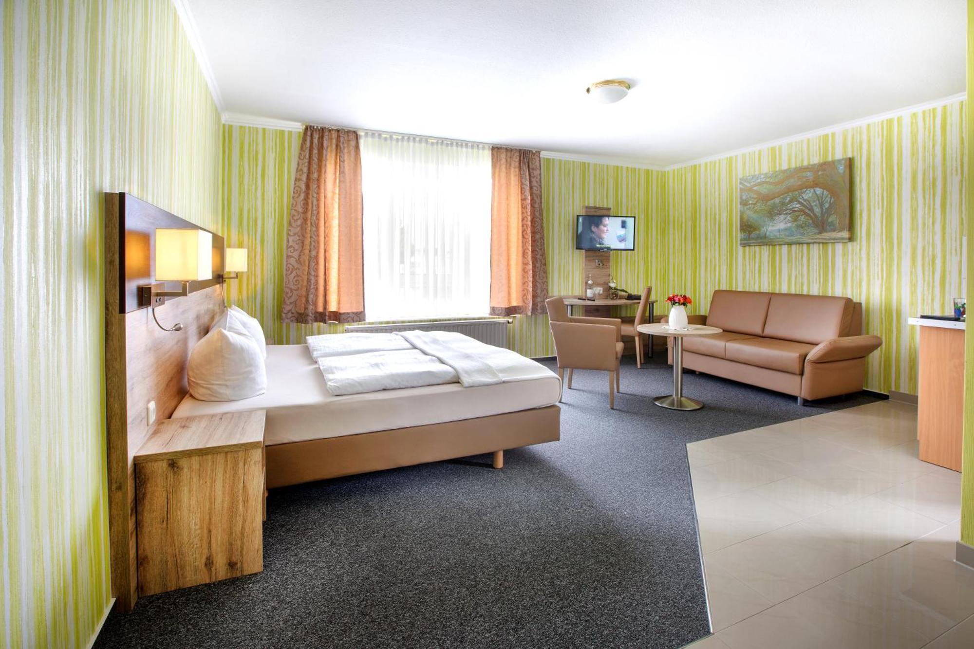 Appart Hotel Rossdorf Rossdorf  Екстериор снимка